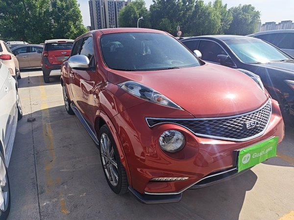 Infiniti ESQ 2014, 38200 км, за 10991 USD