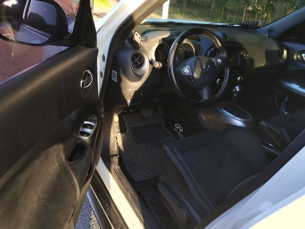 Infiniti ESQ 2014, 56700 км, за 7982 USD - фото 15