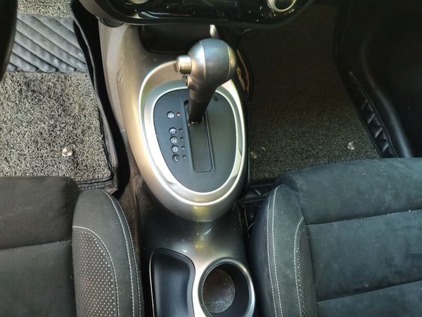 Infiniti ESQ 2014, 56700 км, за 7982 USD - фото 13