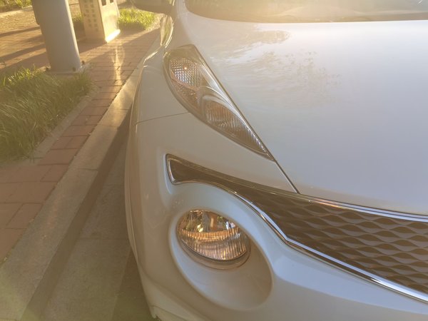 Infiniti ESQ 2014, 56700 км, за 7982 USD