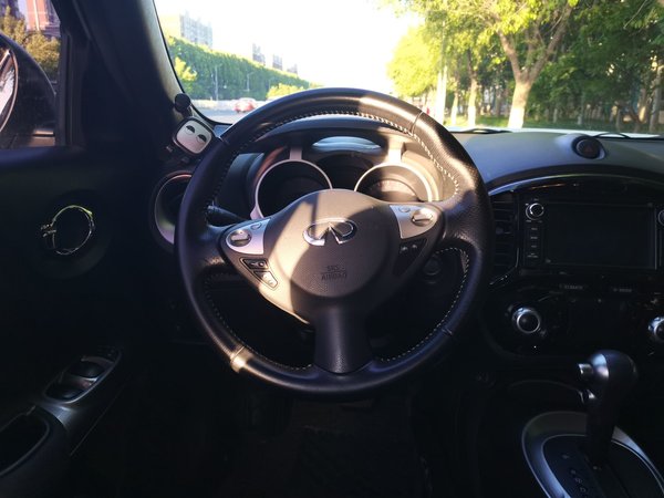 Infiniti ESQ 2014, 56700 км, за 7982 USD - фото 9