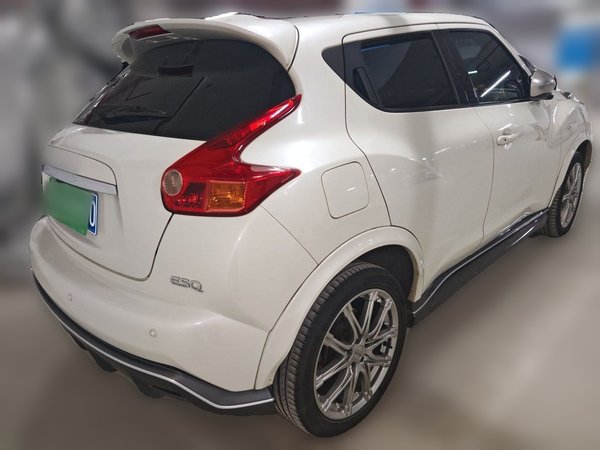 Infiniti ESQ 2014, 71100 км, за 9395 USD