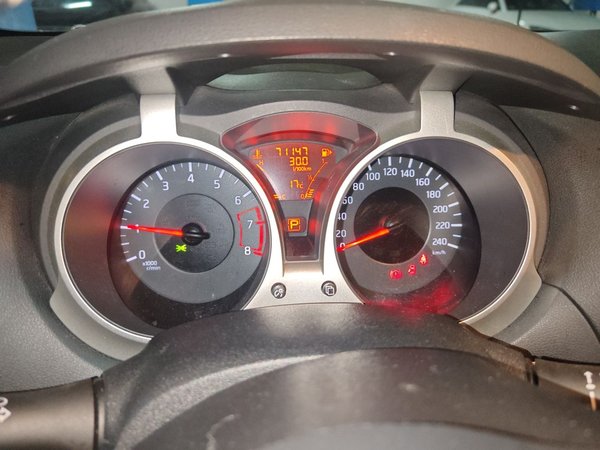 Infiniti ESQ 2014, 71100 км, за 9395 USD - фото 8