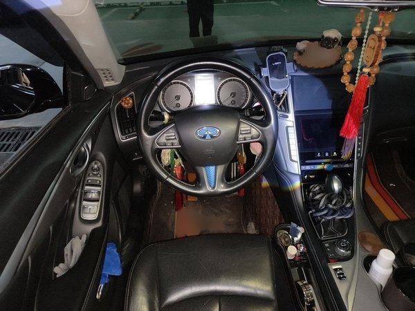 Infiniti Q50 2014, 177000 км, за 9888 USD - фото 10