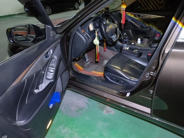 Infiniti Q50 2014, 177000 км, за 9888 USD - фото 19
