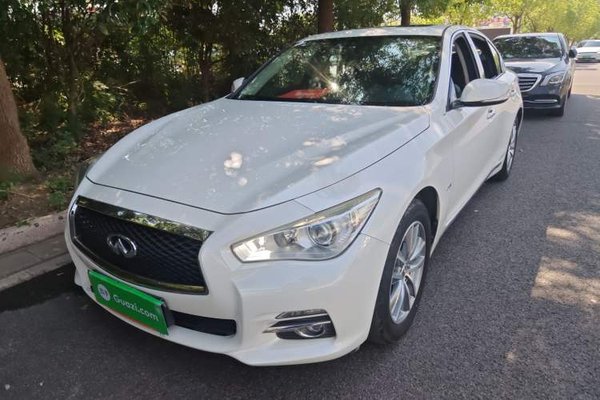 Infiniti Q50L · 2015 год