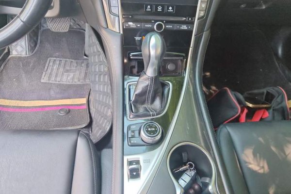 Infiniti Q50L 2015, 128900 км, за 6394 USD - фото 16