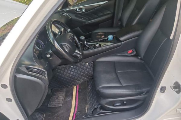 Infiniti Q50L 2015, 128900 км, за 6394 USD - фото 17