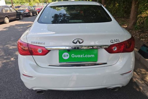 Infiniti Q50L 2015, 128900 км, за 6394 USD