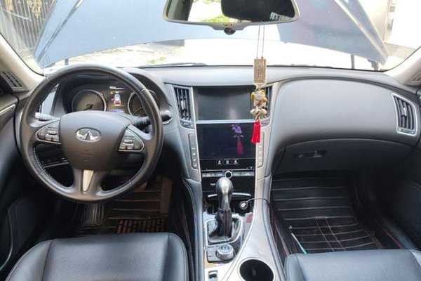 Infiniti Q50L 2016, 131200 км, за 10372 USD - фото 12