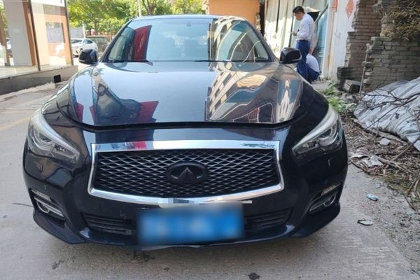Infiniti Q50L 2016, 131200 км, за 10372 USD