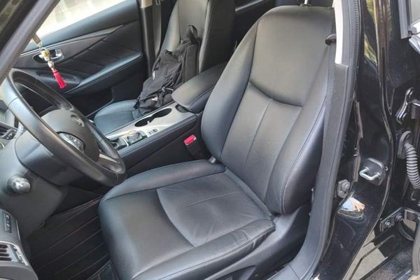 Infiniti Q50L 2016, 131200 км, за 10372 USD - фото 17