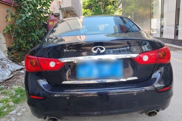 Infiniti Q50L 2016, 131200 км, за 10372 USD