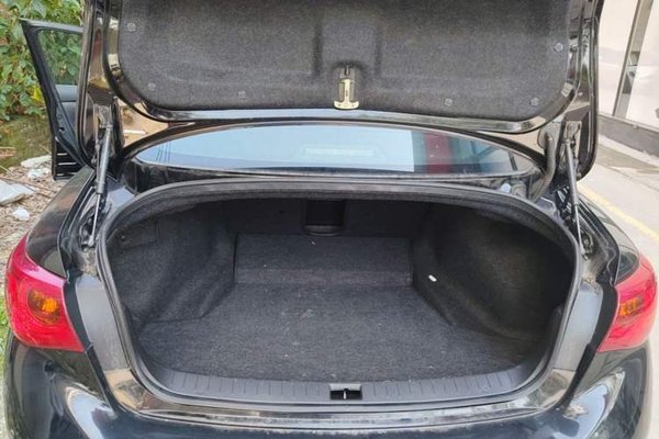 Infiniti Q50L 2016, 131200 км, за 10372 USD - фото 22
