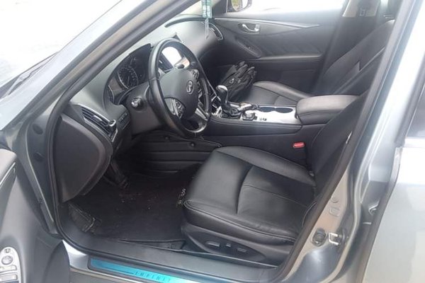 Infiniti Q50L 2016, 104200 км, за 9865 USD - фото 17