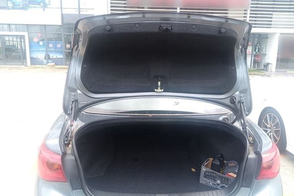 Infiniti Q50L 2016, 104200 км, за 9865 USD - фото 22