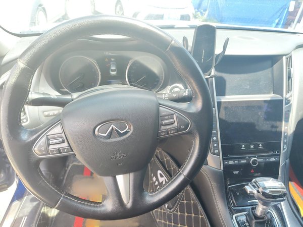 Infiniti Q50L 2016, 157500 км, за 8243 USD - фото 9