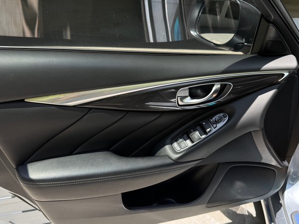 Infiniti Q50L 2016, 91400 км, за 9648 USD - фото 20