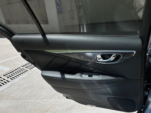 Infiniti Q50L 2016, 91400 км, за 9648 USD - фото 27