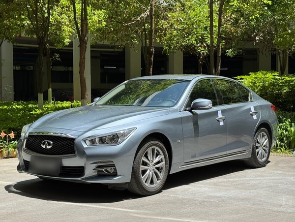 Infiniti Q50L · 2016 год