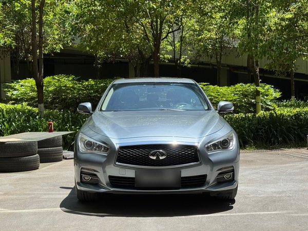 Infiniti Q50L 2016, 91400 км, за 9648 USD