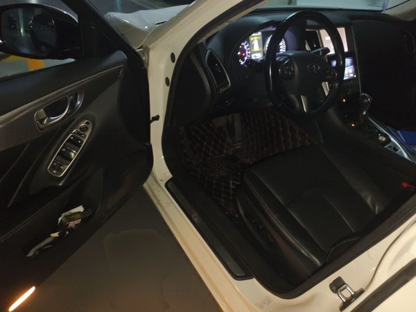 Infiniti Q50L 2016, 125800 км, за 10083 USD - фото 14