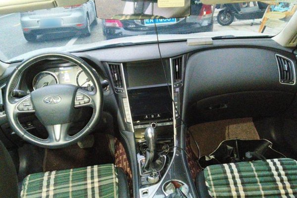 Infiniti Q50L 2016, 76500 км, за 7922 USD - фото 9
