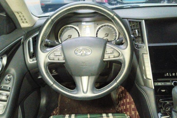 Infiniti Q50L 2016, 76500 км, за 7922 USD - фото 10
