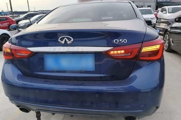 Infiniti Q50L 2018, 122900 км, за 11941 USD