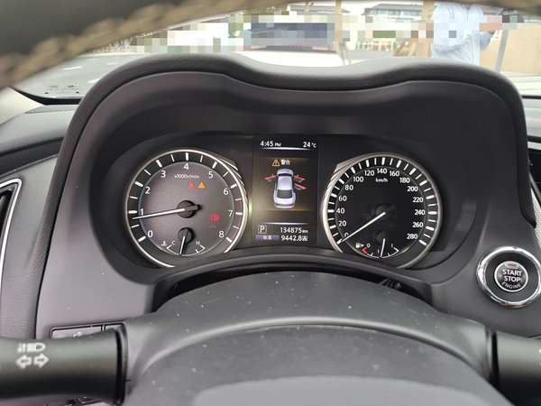 Infiniti Q50L 2018, 134800 км, за 11473 USD - фото 8