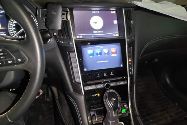 Infiniti Q50L 2018, 58800 км, за 11364 USD - фото 14