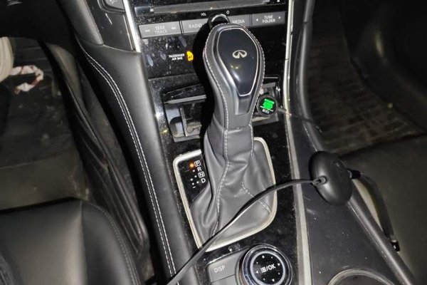 Infiniti Q50L 2018, 58800 км, за 11364 USD - фото 15
