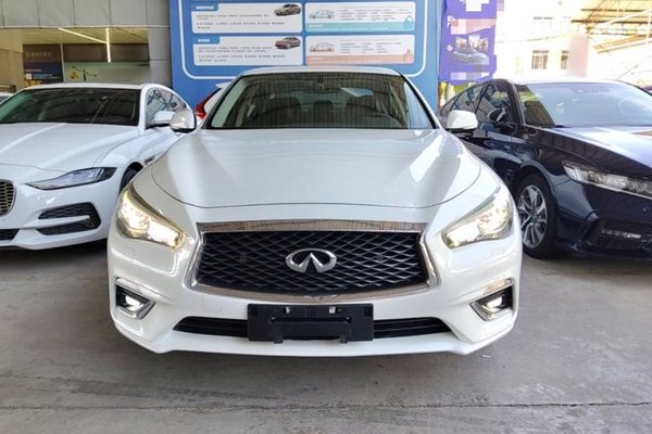 Infiniti Q50L 2018, 126000 км, за 11955 USD