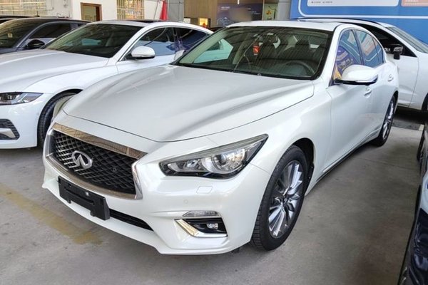 Infiniti Q50L · 2018 год