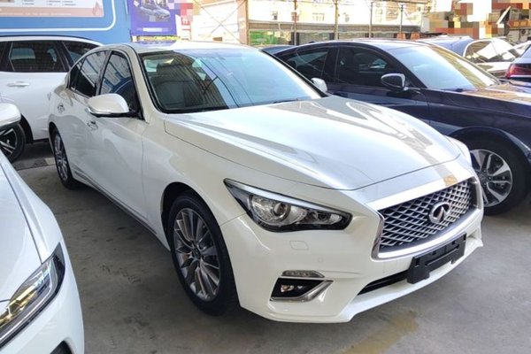 Infiniti Q50L 2018, 126000 км, за 11955 USD
