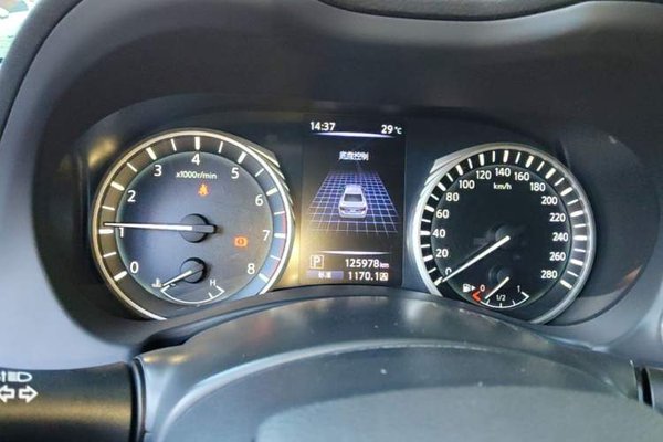 Infiniti Q50L 2018, 126000 км, за 11955 USD - фото 15