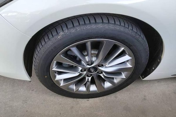 Infiniti Q50L 2018, 126000 км, за 11955 USD - фото 8