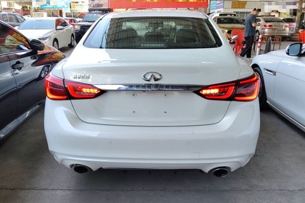 Infiniti Q50L 2018, 126000 км, за 11955 USD