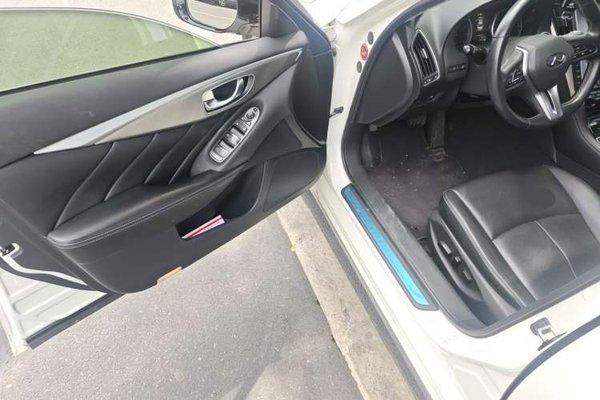 Infiniti Q50L 2018, 71700 км, за 14511 USD - фото 13