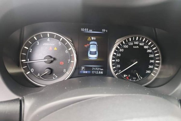 Infiniti Q50L 2018, 71700 км, за 14511 USD - фото 8