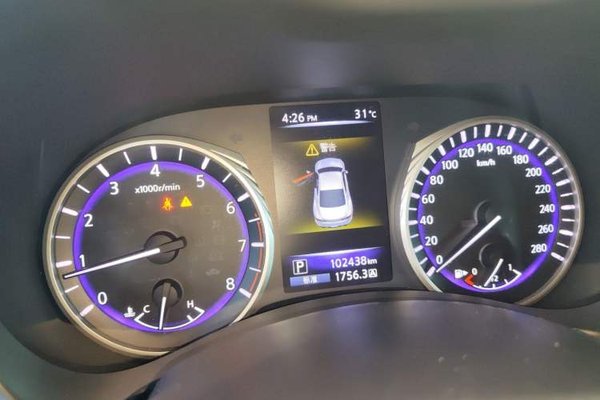 Infiniti Q60 2019, 102400 км, за 13028 USD - фото 11