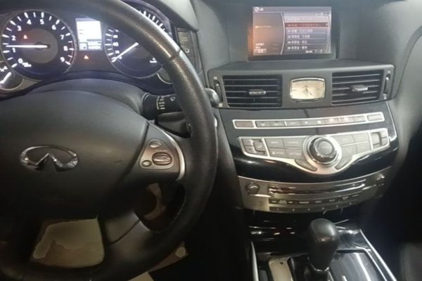 Infiniti Q70 2017, 84300 км, за 15101 USD - фото 13