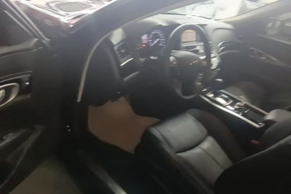Infiniti Q70 2017, 84300 км, за 15101 USD - фото 19