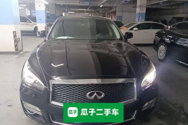 Infiniti Q70 2017, 84300 км, за 15101 USD
