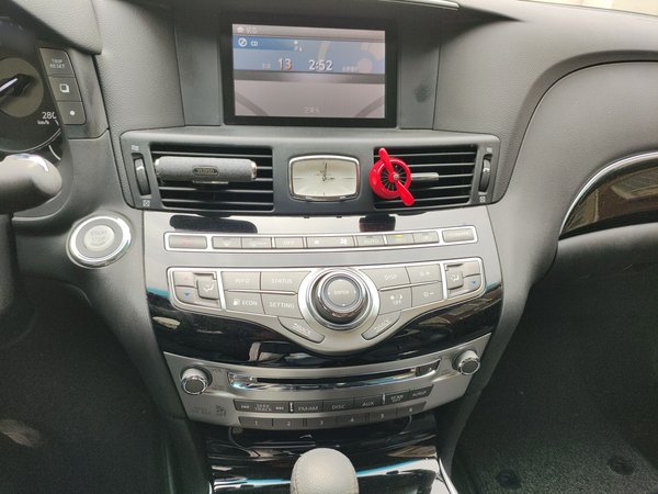 Infiniti Q70 2017, 63100 км, за 14676 USD - фото 12