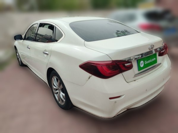Infiniti Q70 2017, 63100 км, за 14676 USD