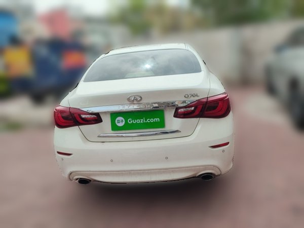 Infiniti Q70 2017, 63100 км, за 14676 USD