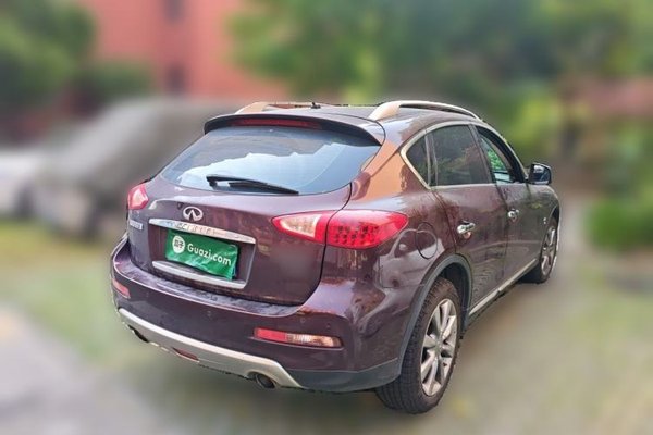 Infiniti QX50 2015, 84700 км, за 10325 USD
