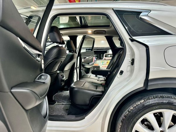 Infiniti QX50 2018, 86800 км, за 14563 USD - фото 19