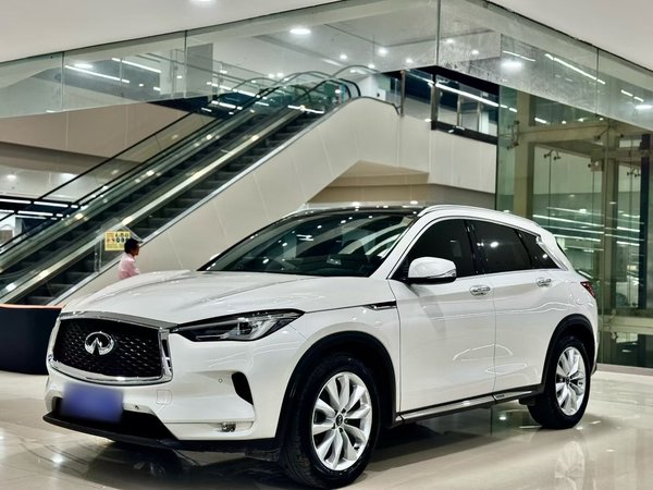 Infiniti QX50 · 2018 год